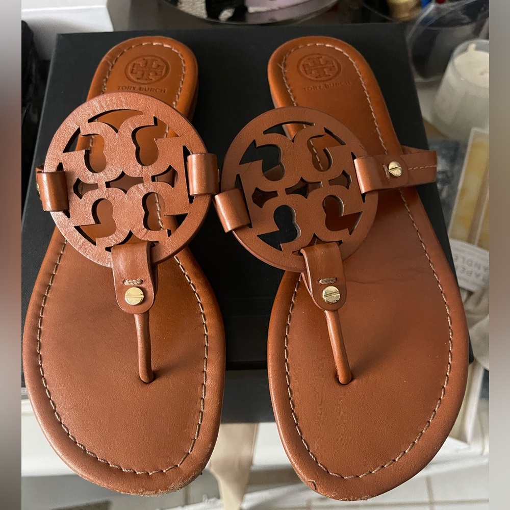 Lightly worn Tory Burch Sandals